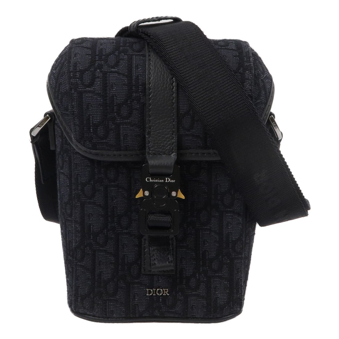 Dior CD Hit The Road Canvas Shoulder Bag Black 2HTCA544YKY: Dior CD Hit The Road Canvas Shoulder Bag Black 2HTCA544YKY Christian Dior CD Hit The Road shoulder bag in black canvas with an adjustable shoulder strap and an open interior pocket. Includes storage b