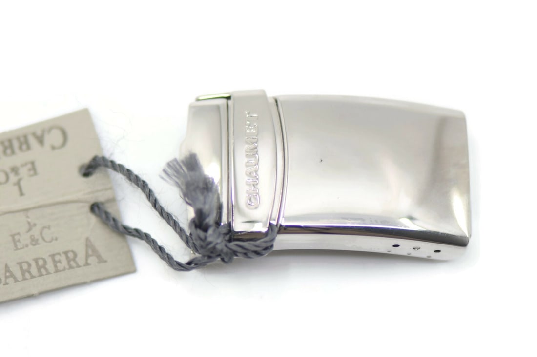 Chaumet 20mm Stainless Steel Deployment Buckle Authentic: Chaumet 20mm Stainless Steel Deployment Buckle Authentic This Chaumet deployment buckle is crafted from high-quality stainless steel, ensuring durability and a sleek appearance. Designed for wristwatc