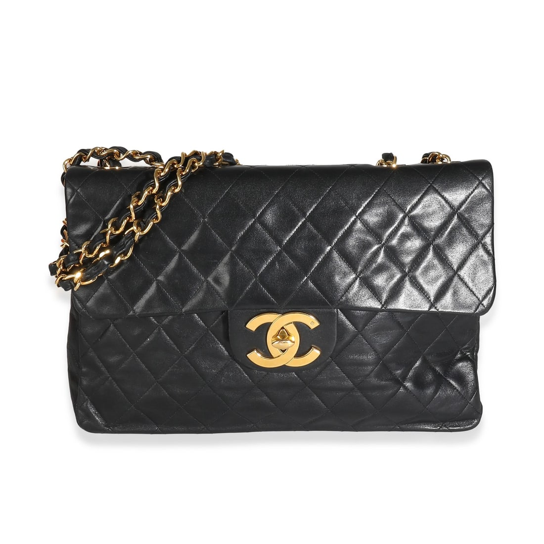 Chanel Maxi XL Flap Shoulder Bag Black Quilted Lambskin 24K: Chanel Maxi XL Flap Shoulder Bag Black Quilted Lambskin 24K Vintage Chanel Maxi XL Flap Bag in black quilted lambskin with a turnlock closure and red leather lining. This pre-owned shoulder bag includ
