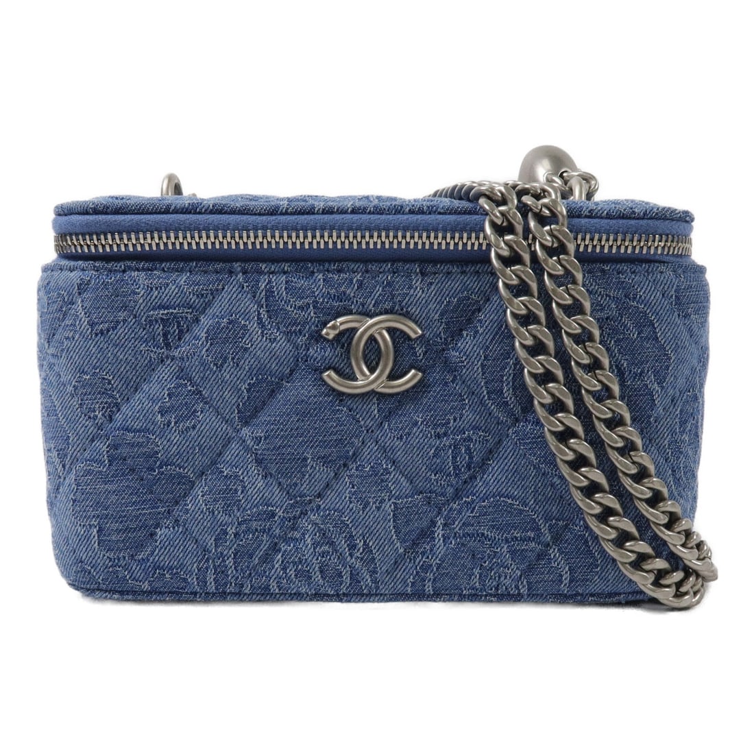 CHANEL AP3204 Sweetheart Crush Denim Vanity Shoulder Bag Blue: CHANEL AP3204 Sweetheart Crush Denim Vanity Shoulder Bag Blue Compact Chanel Sweetheart Crush vanity case shoulder bag in blue denim with a chain strap and CC hardware. The interior includes three car