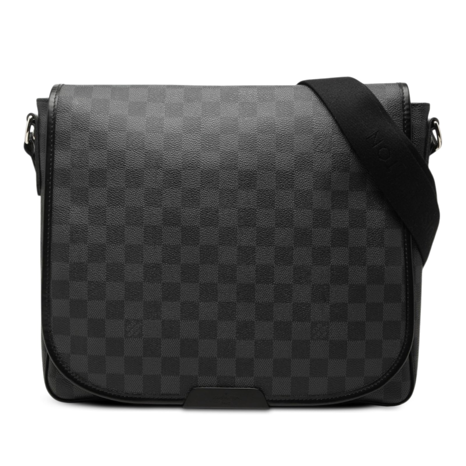 Louis Vuitton Daniel MM Damier Graphite Messenger Bag: Louis Vuitton Daniel MM Damier Graphite Messenger Bag Louis Vuitton Damier Graphite Daniel MM shoulder bag crafted with a Damier Graphite canvas body and a flat adjustable shoulder strap. The design i