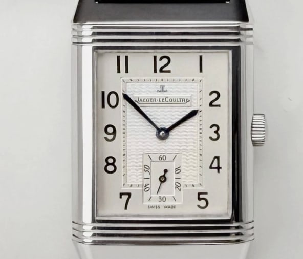 Jaeger-LeCoultre 252.8.71 Reverso Classic Grande Taille mens leather strap watch: Jaeger-LeCoultre 252.8.71 Reverso Classic Grande Taille mens leather strap watch Jaeger-LeCoultre Reverso Classic Grande Taille wristwatch featuring a silver dial and leather strap. This men's watch i