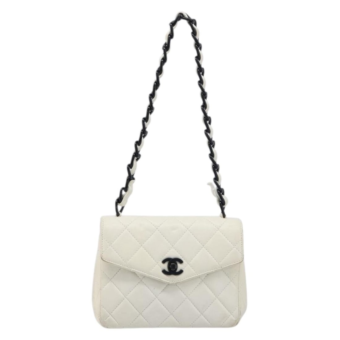 Chanel Vintage Envelope Flap White Leather Shoulder Bag: Chanel Vintage Envelope Flap White Leather Shoulder Bag Vintage Chanel Envelope Flap bag in white quilted lambskin with a classic structured silhouette. Made in France, this piece shows fair overall