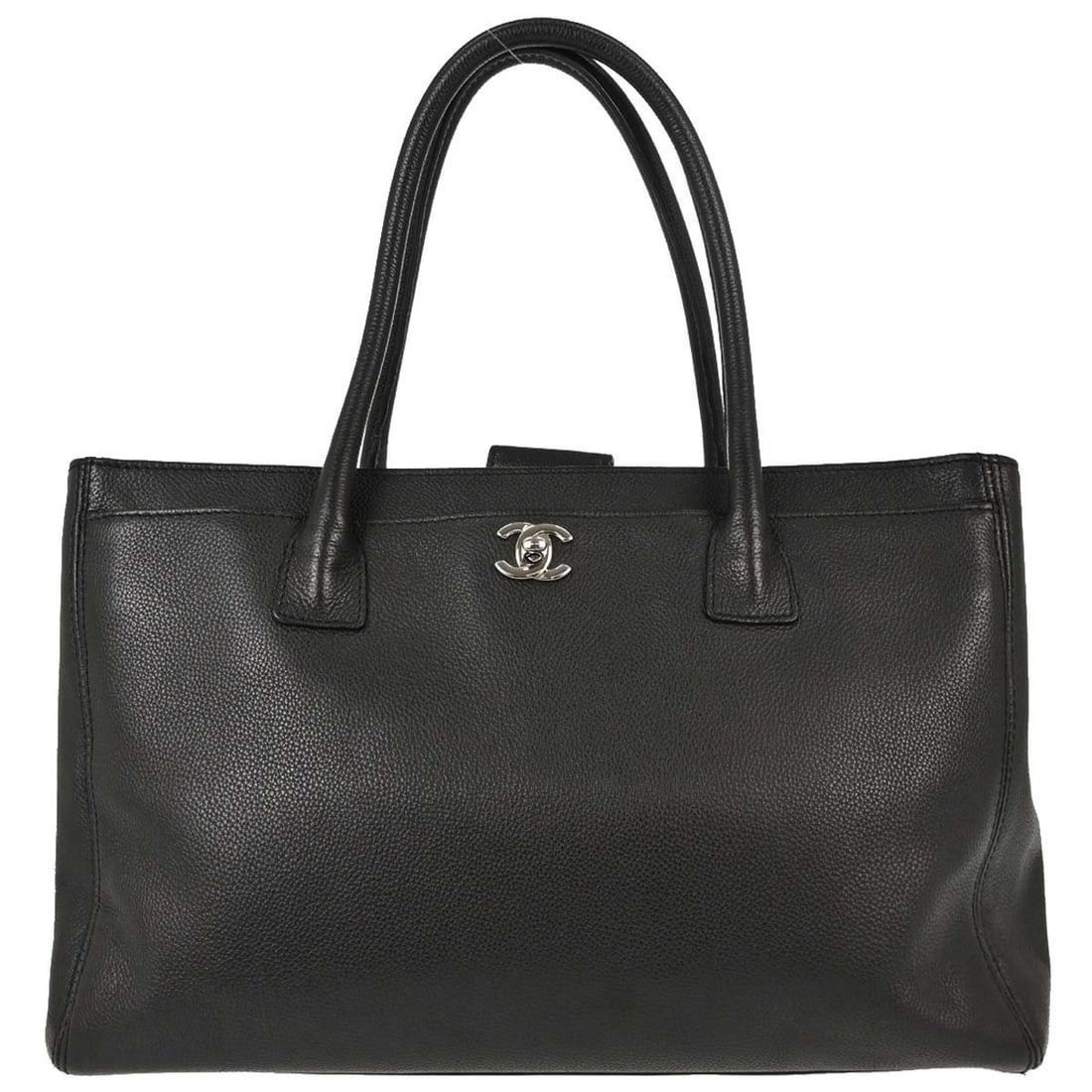 CHANEL Cerf Executive black calfskin tote with removable pouch: CHANEL Cerf Executive black calfskin tote with removable pouch Chanel Executive Cerf tote bag in black calfskin with double handles and a turn-lock closure. This medium tote features a canvas lining, 