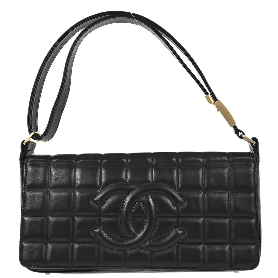 CHANEL Choco Bar lambskin shoulder bag in black (1 of 18)