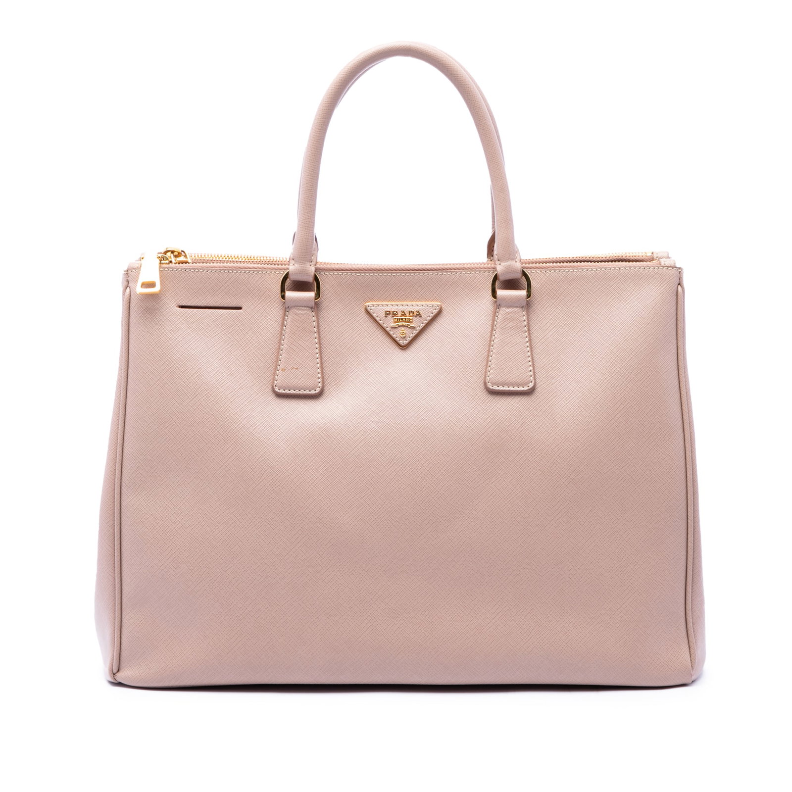 Prada Galleria Double Zip Satchel Large Saffiano Lux Leather: Prada Galleria Double Zip Satchel Large Saffiano Lux Leather A Prada Large Saffiano Lux Galleria Double Zip Satchel crafted in brown saffiano leather. This satchel features rolled leather handles, an 
