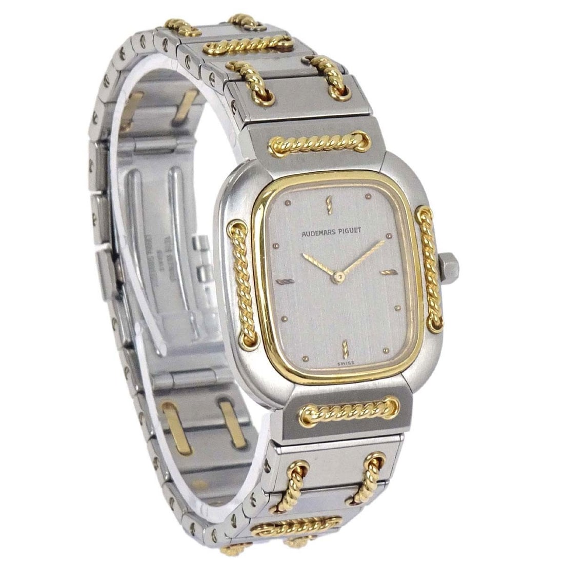 Audemars Piguet Lady Rope 24mm Quartz Wristwatch Ref. 6050SA: Audemars Piguet Lady Rope 24mm Quartz Wristwatch Ref. 6050SA Vintage Audemars Piguet Lady Rope wristwatch with a quartz movement and analog display. This 24mm Ref. 6050SA model features a silver dial 