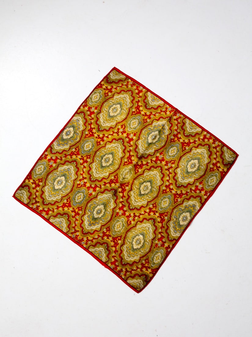Vintage Fine Wool Royal Patterned Scarf in Red Gold Gray-Blue: Vintage Fine Wool Royal Patterned Scarf in Red Gold Gray-Blue Elevate your accessory collection with this vintage royal patterned scarf, crafted from fine wool. Featuring a classic design in rich tone