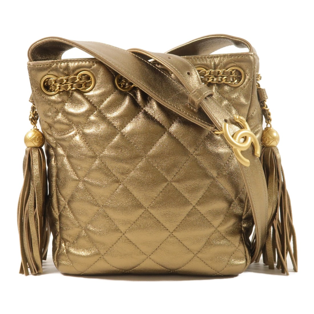 CHANEL AS5499 CC Drawstring Shoulder Bag Gold Lambskin: CHANEL AS5499 CC Drawstring Shoulder Bag Gold Lambskin Chanel CC drawstring shoulder bag in gold lambskin leather with gold-tone hardware. This women's shoulder bag features a compact silhouette with 