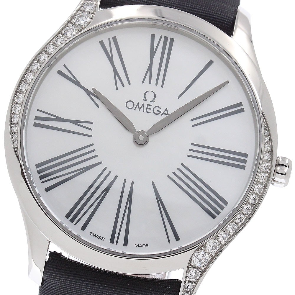 OMEGA De Ville Tresor Ladies Quartz Watch Ref 428.17.36.60.05.001: OMEGA De Ville Tresor Ladies Quartz Watch Ref 428.17.36.60.05.001 OMEGA De Ville Tresor ladies wristwatch with a diamond bezel and quartz movement. This watch features a white mother-of-pearl dial in 