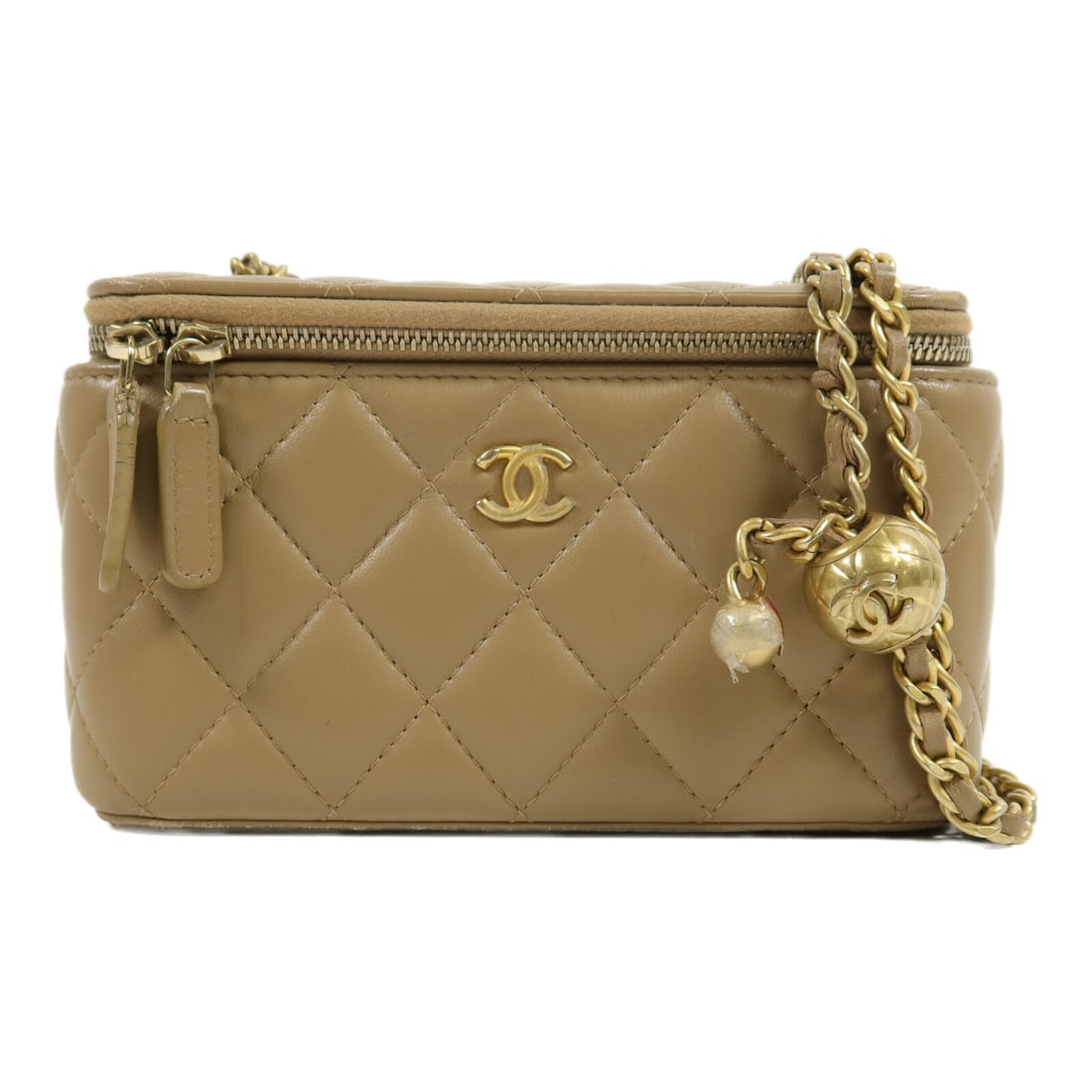 CHANEL AP2303 CC Vanity Chain Shoulder Bag Brown Lambskin: CHANEL AP2303 CC Vanity Chain Shoulder Bag Brown Lambskin CHANEL vanity case chain shoulder bag in brown lambskin leather with CC design and GHW. This women's shoulder bag features a compact structure