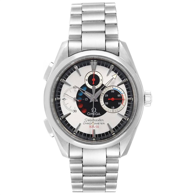 Omega 2513.30.00 Seamaster Aqua Terra NZL-32 Regatta watch with card: Omega 2513.30.00 Seamaster Aqua Terra NZL-32 Regatta watch with card Omega Seamaster Aqua Terra NZL-32 Regatta wristwatch featuring a silver dial, smooth bezel, and stainless steel bracelet. Includes 