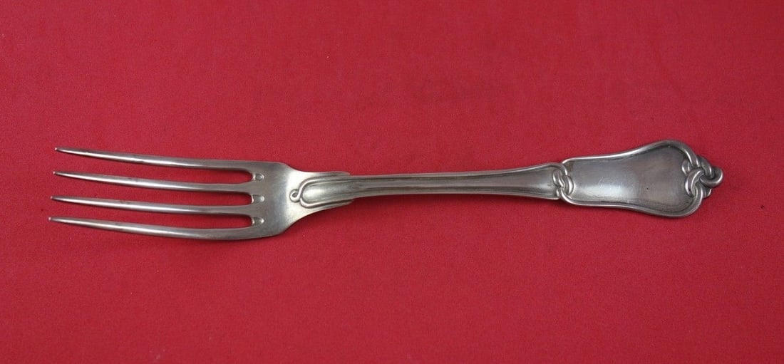 Puiforcat Gordian Knot Sterling Silver Dinner Fork 8.5": Puiforcat Gordian Knot Sterling Silver Dinner Fork 8.5" This exquisite dinner fork features the elegant Gordian Knot pattern, also known as Noeud Gordien, crafted from high-quality sterling silver by 