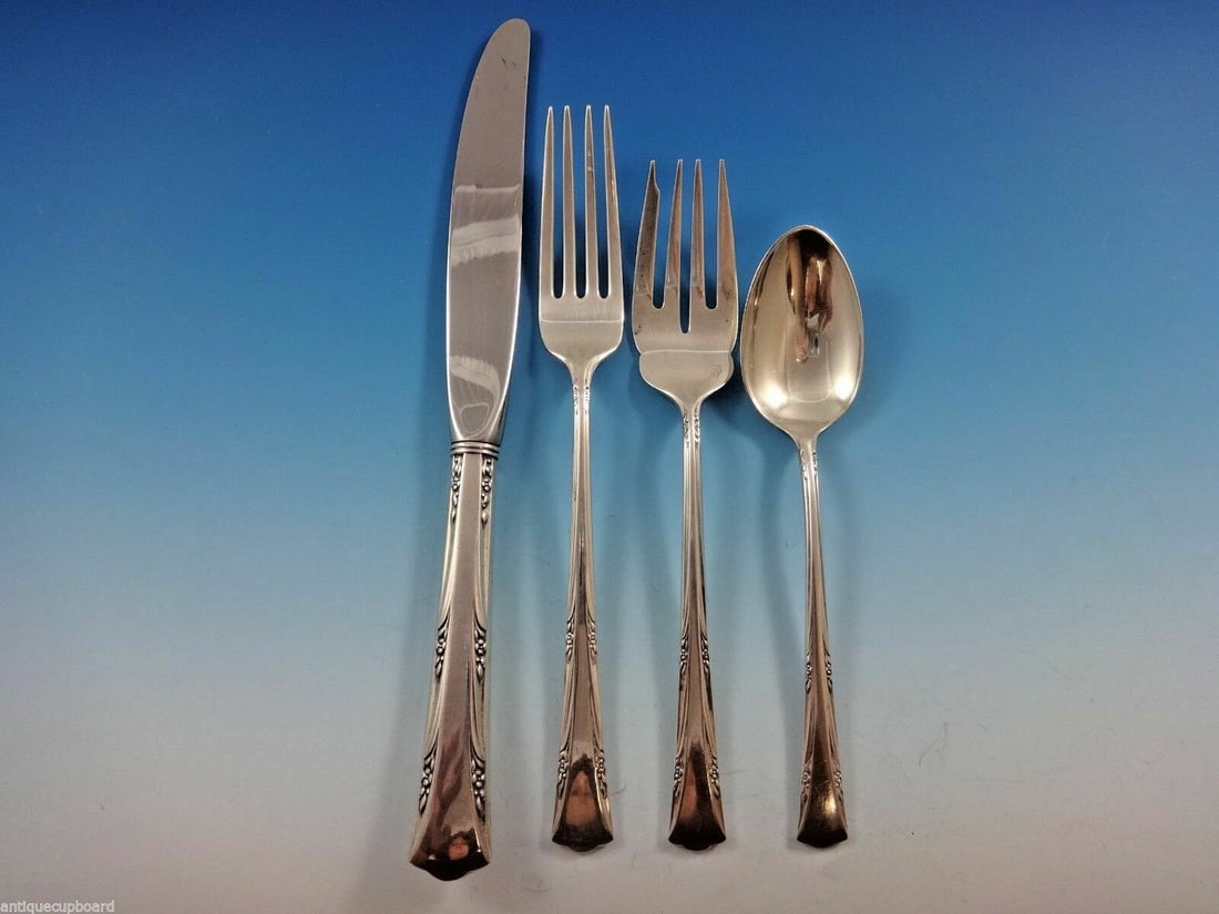 Gorham Greenbrier Sterling Silver 4-Piece Dinner Place Setting: Gorham Greenbrier Sterling Silver 4-Piece Dinner Place Setting This exquisite 4-piece dinner size place setting from the Greenbrier pattern by Gorham is crafted in sterling silver, showcasing timeless
