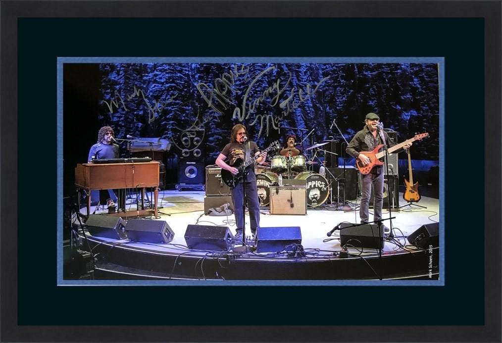 Vanilla Fudge Signed Photo Custom Framed 17x25 JSA PSA Authenticated: Vanilla Fudge Signed Photo Custom Framed 17x25 JSA PSA Authenticated This unique piece features a photograph of the Vanilla Fudge band, artistically displayed in a custom frame. The photograph is sign