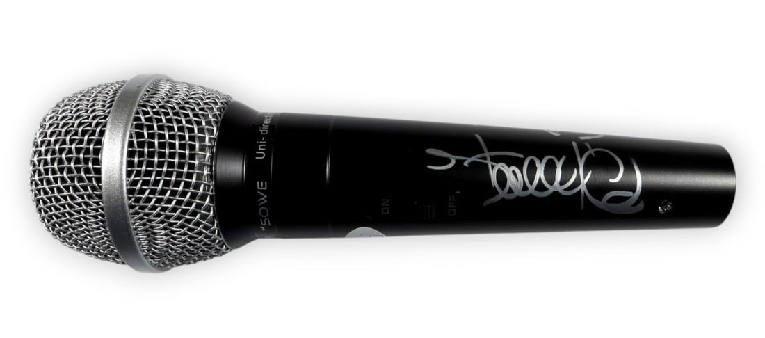 Stacey Q JSA authenticated signed microphone Two of Hearts inscription: Stacey Q JSA authenticated signed microphone Two of Hearts inscription This is an original microphone autographed by Stacey Q, featuring an inscription referencing "Two of Hearts." The signature has b