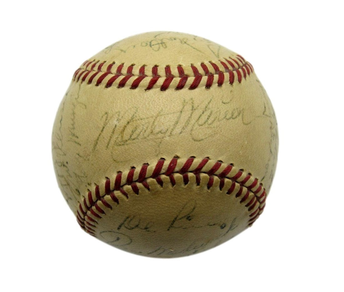 Beckett BAS authenticated 1947 St. Louis Cardinals signed baseball Stan Musial: Beckett BAS authenticated 1947 St. Louis Cardinals signed baseball Stan Musial Original 1947 St. Louis Cardinals team-signed baseball featuring 23 signatures from members of the club, including Hall o