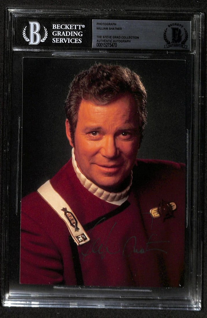 Beckett Authenticated William Shatner Captain Kirk Signed Star Trek Photo (1 of 1)