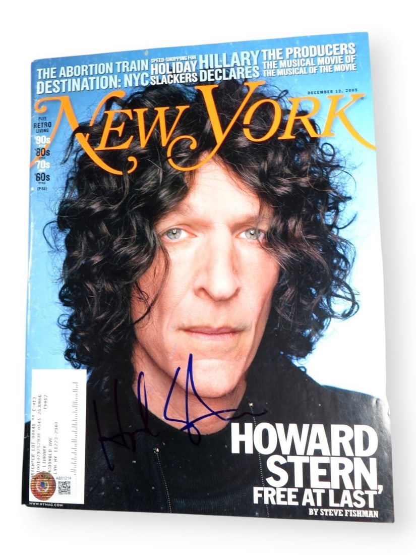 Beckett Authenticated Howard Stern Signed New York Magazine 12 12 2005 (1 of 3)