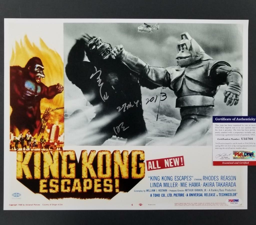 Akira Takarada Autographed 11x14 King Kong Escapes Photo PSA DNA Certified: Akira Takarada Autographed 11x14 King Kong Escapes Photo PSA DNA Certified This is an original 11x14 photograph from King Kong Escapes, signed by Akira Takarada. The autograph is authenticated by PSA/