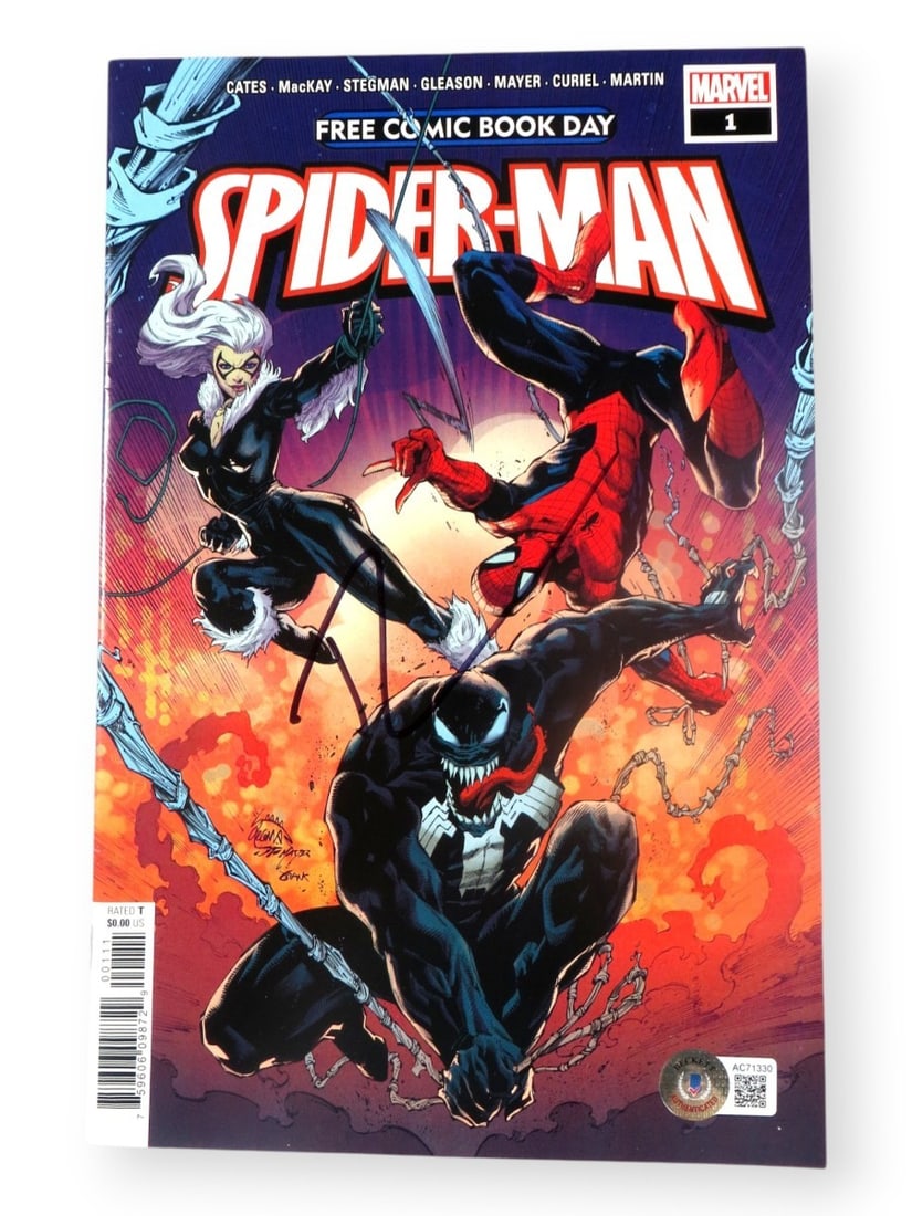 Beckett Authenticated Tobey Maguire Autographed Spider-Man Comic Book (1 of 3)