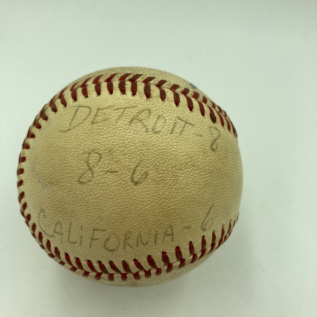 Game Used Final Out Baseball Signed by Mickey Lolich Beckett LOA: Game Used Final Out Baseball Signed by Mickey Lolich Beckett LOA Original game-used baseball from Mickey Lolich's 150th career win, recorded in an 8-6 victory over California. This pre-owned ball come