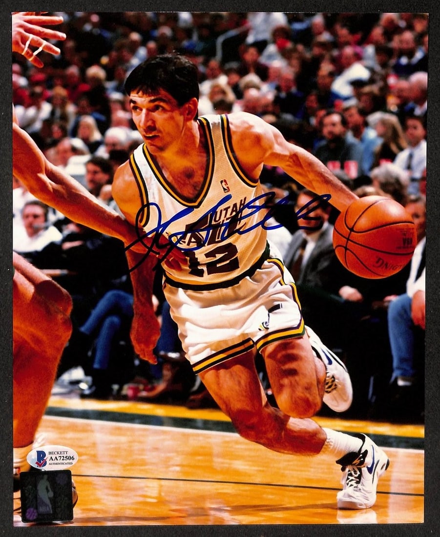 Autographed John Stockton Hall of Fame 8x10 Basketball Photo BAS 213681: Autographed John Stockton Hall of Fame 8x10 Basketball Photo BAS 213681 Original 8x10 photo signed by John Stockton, featuring a Hall of Fame inscription and Jazz association. Pre-owned. Specification