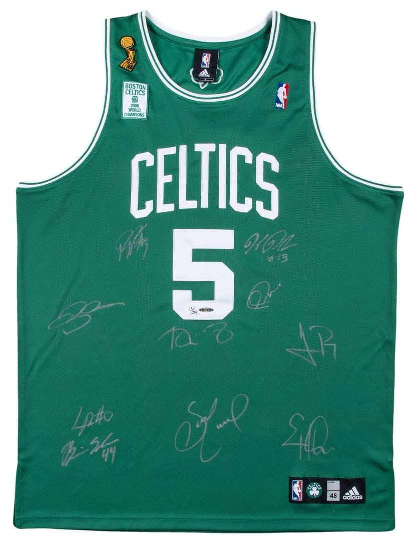 2007-08 Boston Celtics Signed Jersey Limited Edition 13/25 UDA COA: 2007-08 Boston Celtics Signed Jersey Limited Edition 13/25 UDA COA Celebrate the rich history of the Boston Celtics with this authentic team-signed jersey from their 2007-08 NBA Championship season. T