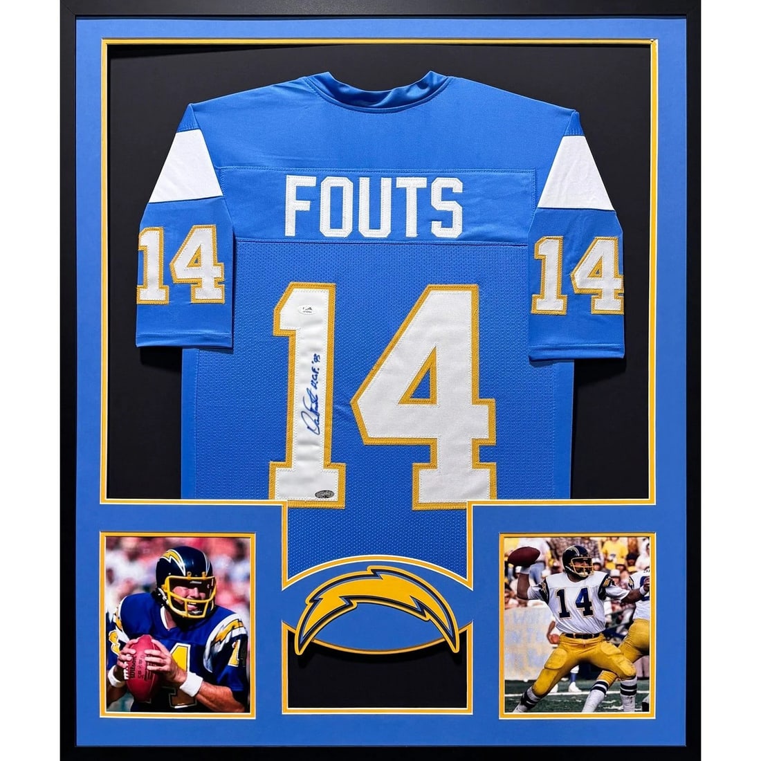 Framed Dan Fouts Autographed Chargers Jersey JSA COA: Framed Dan Fouts Autographed Chargers Jersey JSA COA This is a framed San Diego Chargers jersey autographed by Dan Fouts. The jersey comes with authentication from JSA and features a tamper-proof stic