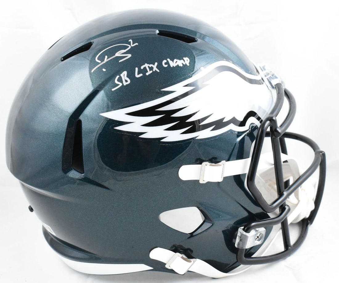 Philadelphia Eagles full size speed helmet autographed by Darius Slay Beckett hologram: Philadelphia Eagles full size speed helmet autographed by Darius Slay Beckett hologram This full-size Speed helmet features an authentic autograph from Darius Slay of the Philadelphia Eagles, commemor