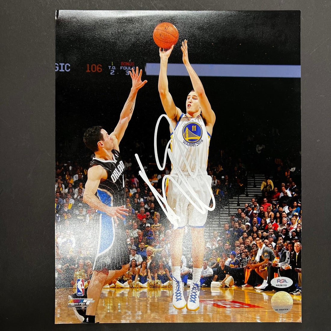 Klay Thompson Autographed 11x14 Photo PSA/DNA Golden State Warriors: Klay Thompson Autographed 11x14 Photo PSA/DNA Golden State Warriors This is a professionally printed 11x14 photograph featuring Klay Thompson of the Golden State Warriors, personally signed by the pla