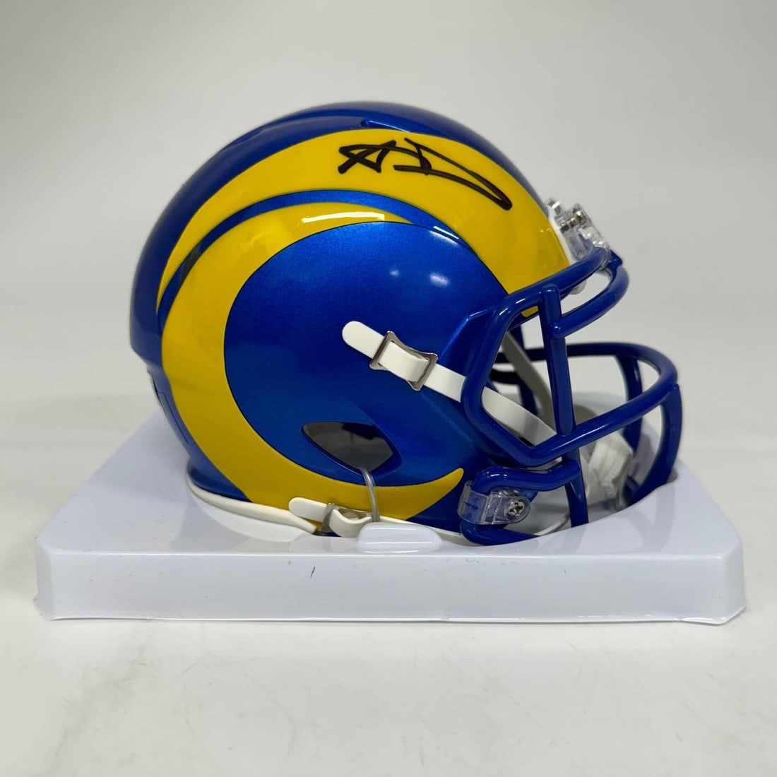 Aaron Donald Signed Los Angeles Rams Mini Helmet Beckett Authenticated (1 of 3)