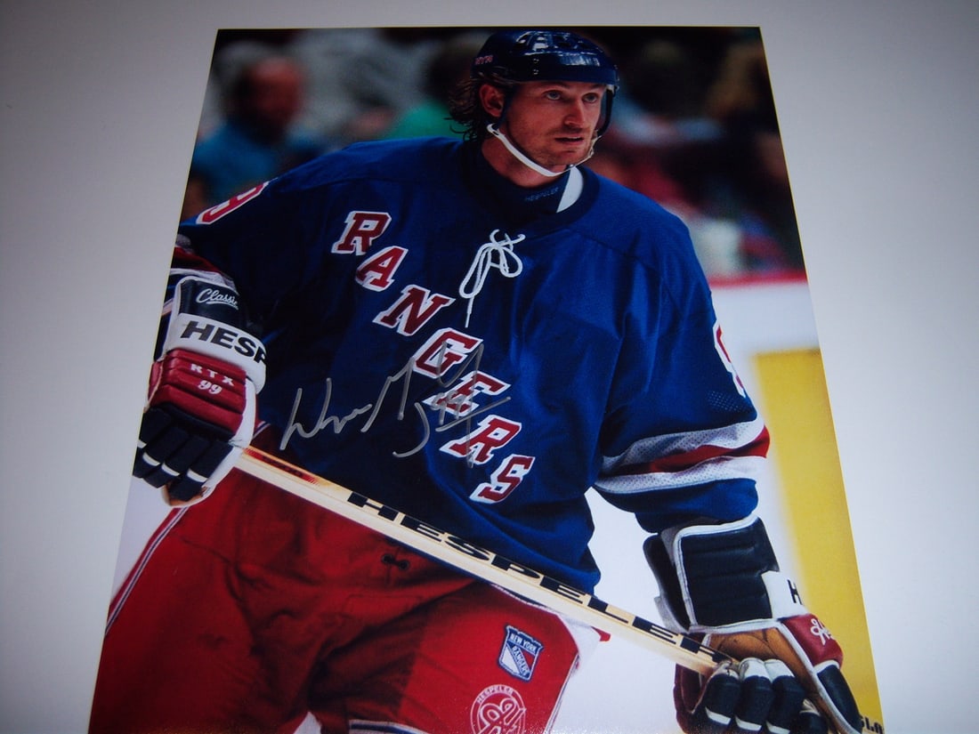 Wayne Gretzky Signed 11x14 New York Rangers Photo With COA (1 of 1)