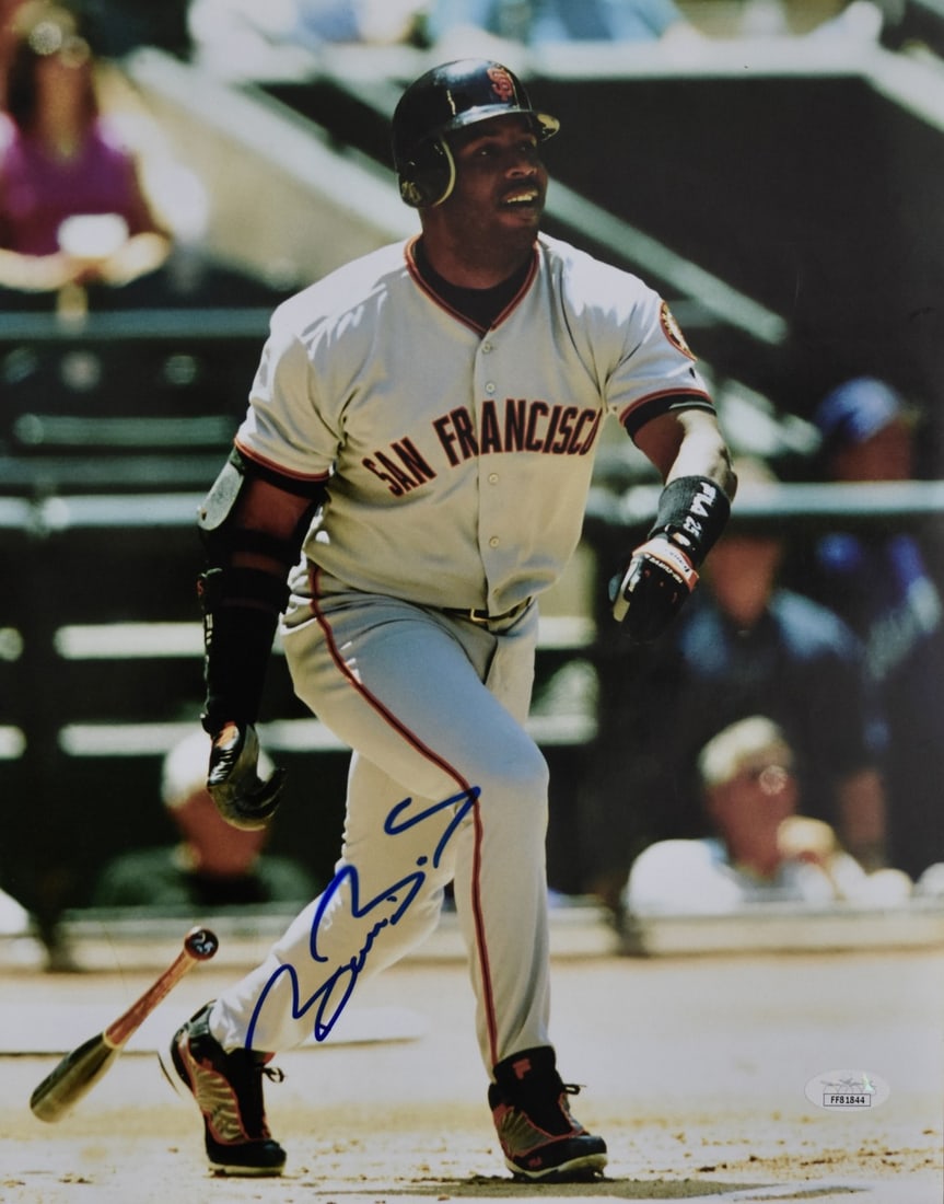 11x14 Barry Bonds Autographed Giants Photo JSA 213603 (1 of 3)