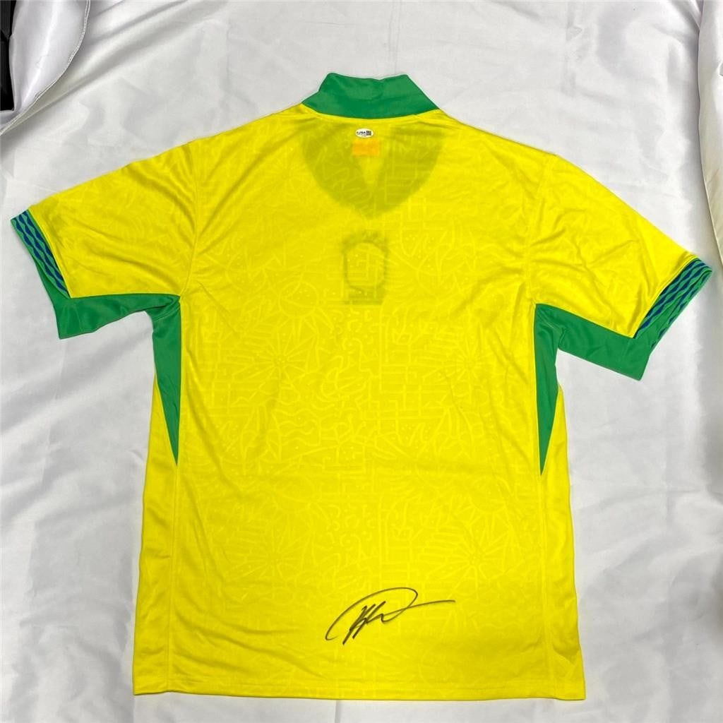 Brazil Soccer Jersey signed by Ricardo Kaka with JSA: Brazil Soccer Jersey signed by Ricardo Kaka with JSA Pre-owned Brazil soccer jersey kit signed by Ricardo Kaka. The autograph is authenticated by James Spence Authentication (JSA). Specifications