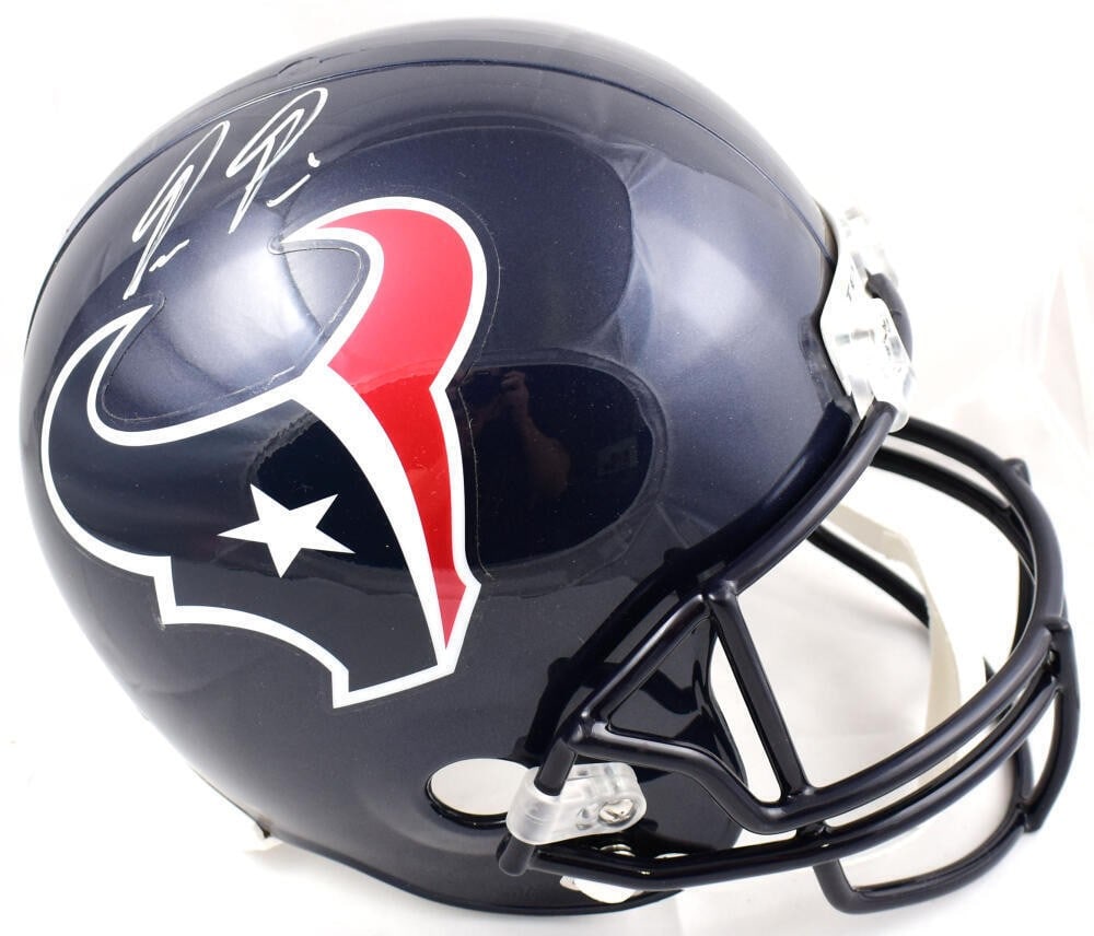 Houston Texans Full Size VSR4 Helmet Signed by Dameon Pierce: Houston Texans Full Size VSR4 Helmet Signed by Dameon Pierce Autographed Houston Texans full-size VSR4 helmet signed by Dameon Pierce in white. Pre-owned football memorabilia item. Specifications Play