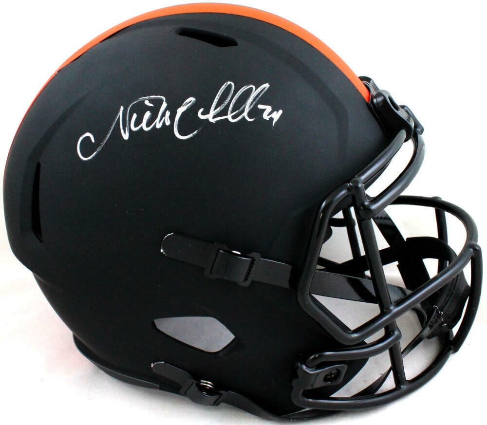 Cleveland Browns Eclipse Speed Full Size Helmet Signed by Nick Chubb Beckett: Cleveland Browns Eclipse Speed Full Size Helmet Signed by Nick Chubb Beckett Autographed full-size Eclipse Speed helmet featuring Nick Chubb and the Cleveland Browns. This pre-owned football collectib