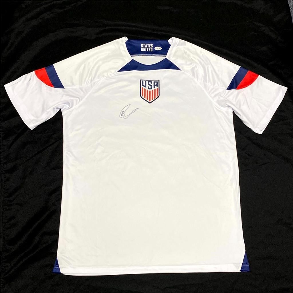 Signed Christian Pulisic Team USA Soccer Jersey JSA: Signed Christian Pulisic Team USA Soccer Jersey JSA This pre-owned Team USA soccer jersey features the autograph of Christian Pulisic. The signature has been authenticated by James Spence Authenticati