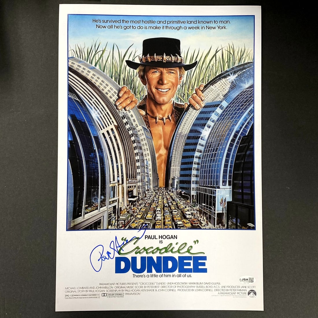 JSA Paul Hogan Autographed Crocodile Dundee 11x17 Reprint Poster (1 of 4)