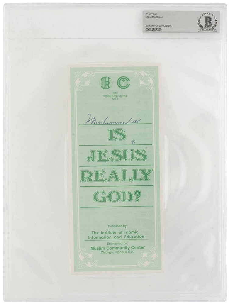 Beckett Authenticated Muhammad Ali Signed Islamic Series No.8 Green Pamphlet: Beckett Authenticated Muhammad Ali Signed Islamic Series No.8 Green Pamphlet Signed Muhammad Ali Islamic Information & Education Series No. 8 green pamphlet, authenticated and encapsulated in a Becket