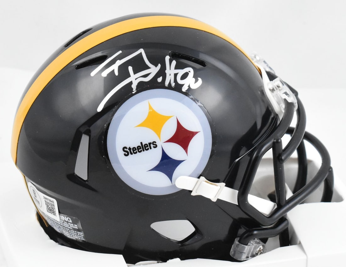 Beckett Witness T.J. Watt Signed Steelers Speed Mini Helmet: Beckett Witness T.J. Watt Signed Steelers Speed Mini Helmet Pre-owned Pittsburgh Steelers Speed mini helmet autographed by T.J. Watt. This football collectible includes a Beckett witness hologram for 