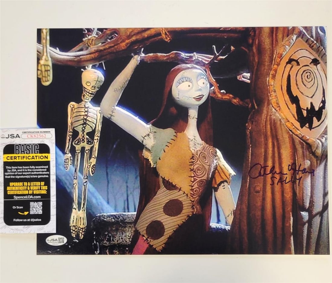 Catherine O'Hara Autographed The Nightmare Before Christmas 11x14 Photo JSA Certified: Catherine O'Hara Autographed The Nightmare Before Christmas 11x14 Photo JSA Certified This original 11x14 photograph from the movie The Nightmare Before Christmas features a signature by Catherine O'H