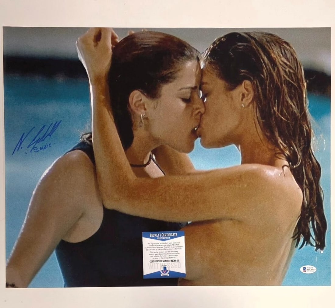 16x20 Photo Neve Campbell Suzie Wild Things PSA DNA: 16x20 Photo Neve Campbell Suzie Wild Things PSA DNA This is an original 16x20 photograph featuring Neve Campbell as "Suzie" from Wild Things. The photo has been personally signed by Neve Campbell and 