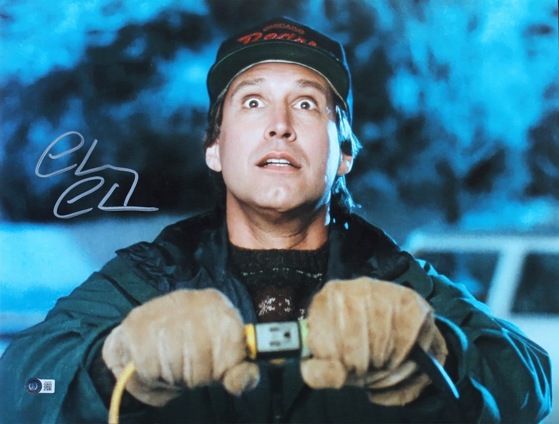 Signed 16x20 Christmas Vacation House Plugging Photo Chevy Chase Beckett Witness (1 of 3)