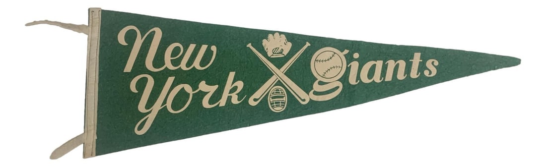 1930s New York Giants Baseball Pennant 25 Inch Original: 1930s New York Giants Baseball Pennant 25 Inch Original Very rare vintage New York Giants pennant from the 1930s. This authentic original baseball collectible is officially licensed and made in the Un