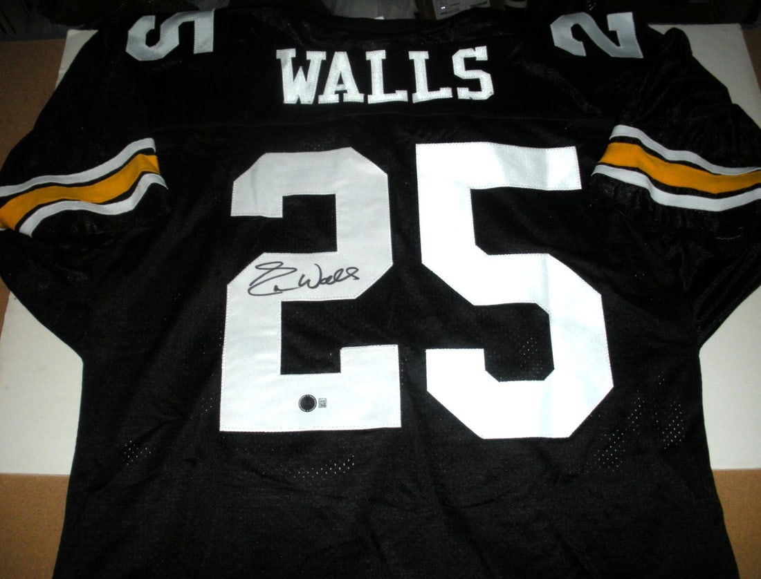 Signed Rawlings NFL Jersey Everson Walls Grambling State Dallas Beckett COA: Signed Rawlings NFL Jersey Everson Walls Grambling State Dallas Beckett COA This official Rawlings jersey is signed by Charlie Joiner, a notable player from Grambling State and the Chargers. It is an 