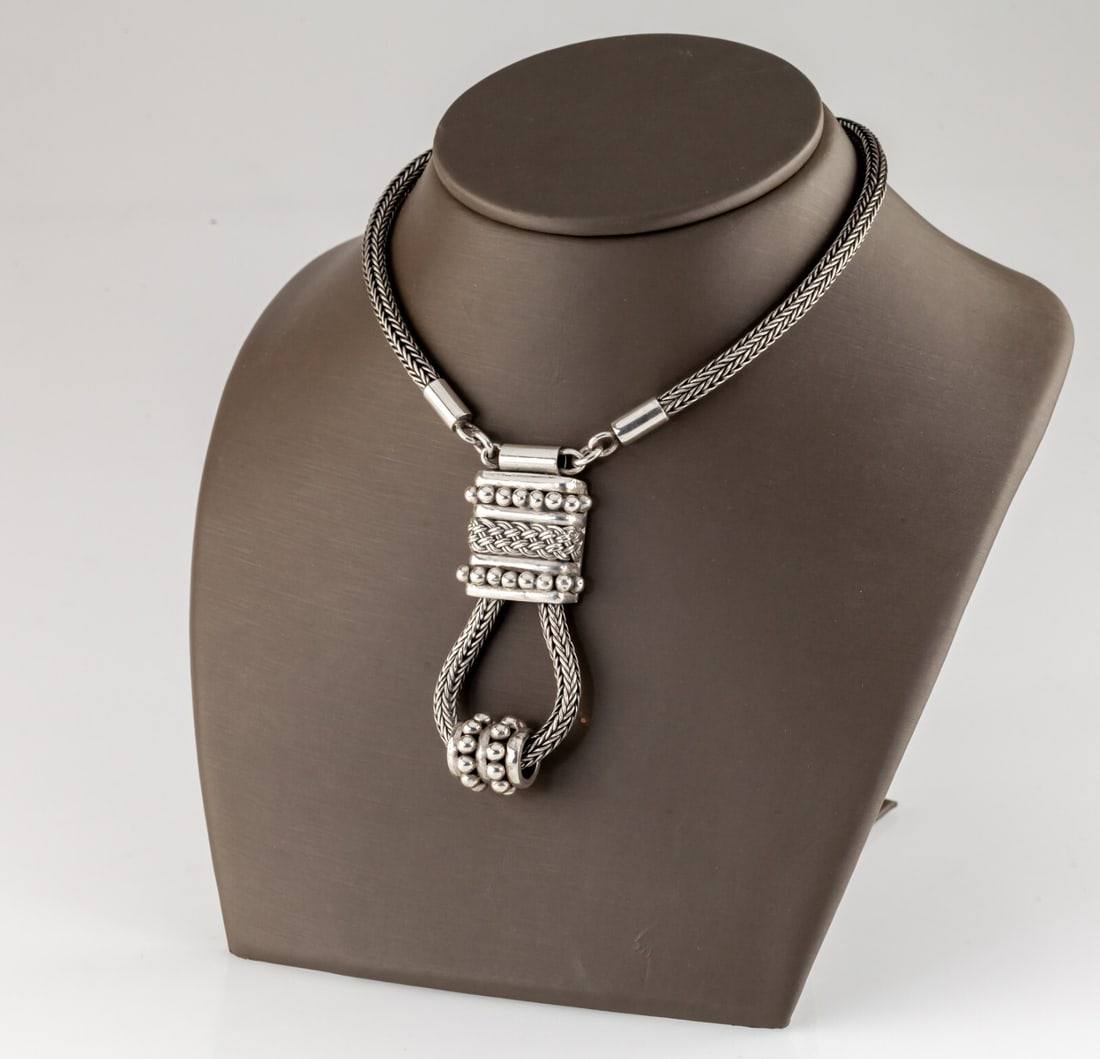 Italian 925 Sterling Silver Necklace with Wheat Chain Pendant 19 in: Italian 925 Sterling Silver Necklace with Wheat Chain Pendant 19 in Distinctive sterling silver necklace with a heavy wheat chain and a unique pendant design. Crafted in Italy, this piece features a s