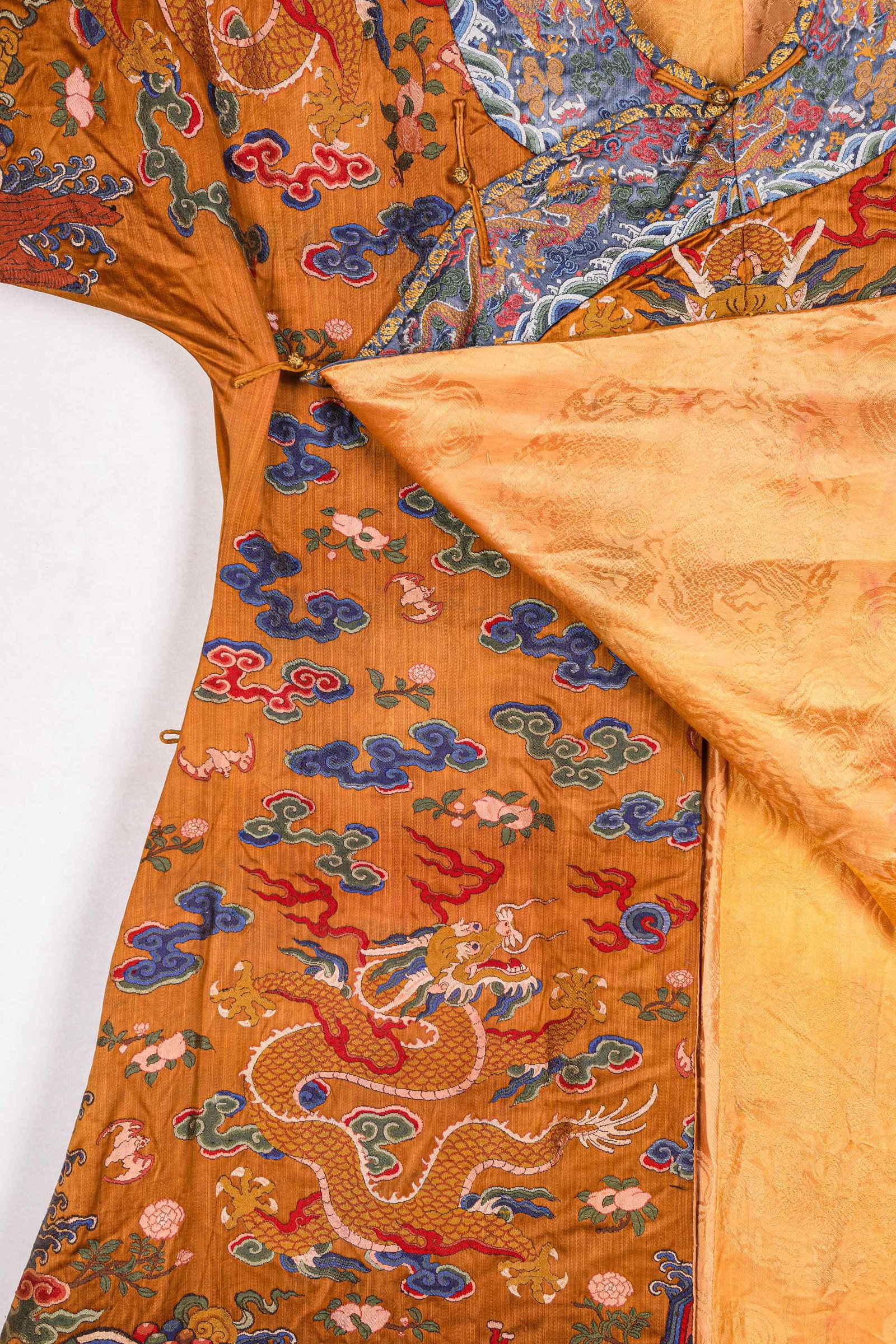 A 'Dragon' Robe - 5