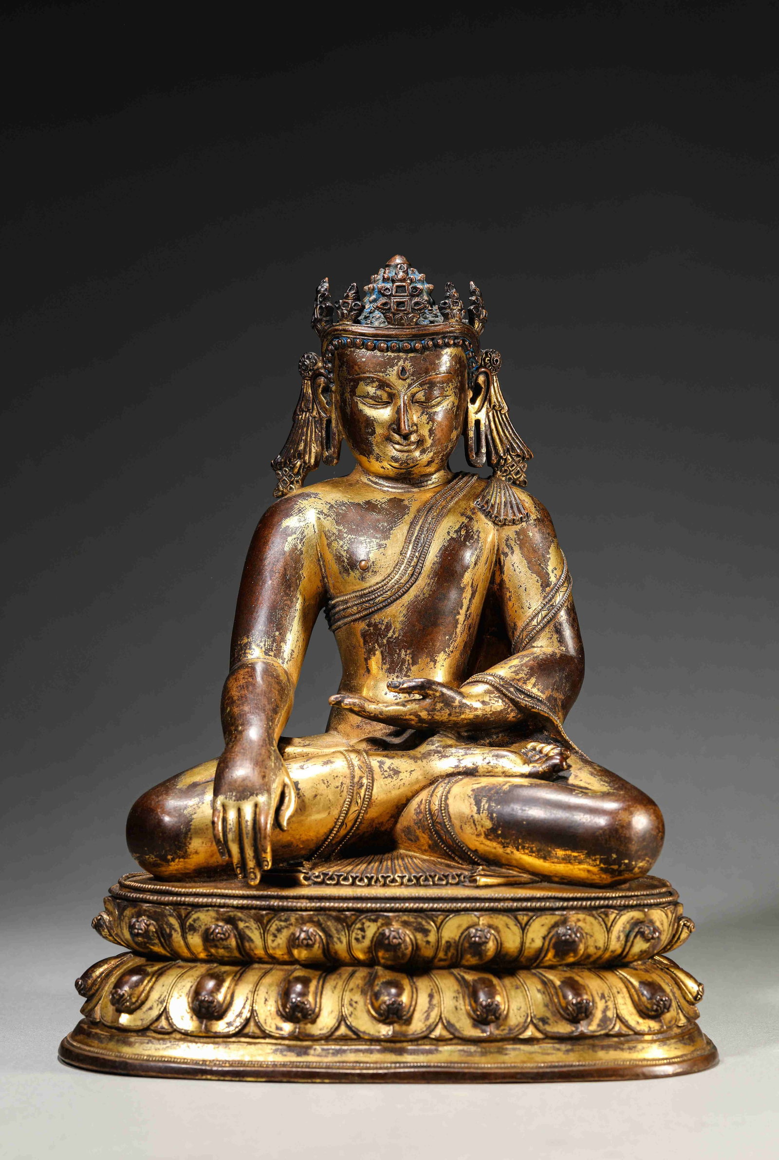 A Gilt-Bronze Figure of Shakyamuni (1 of 7)