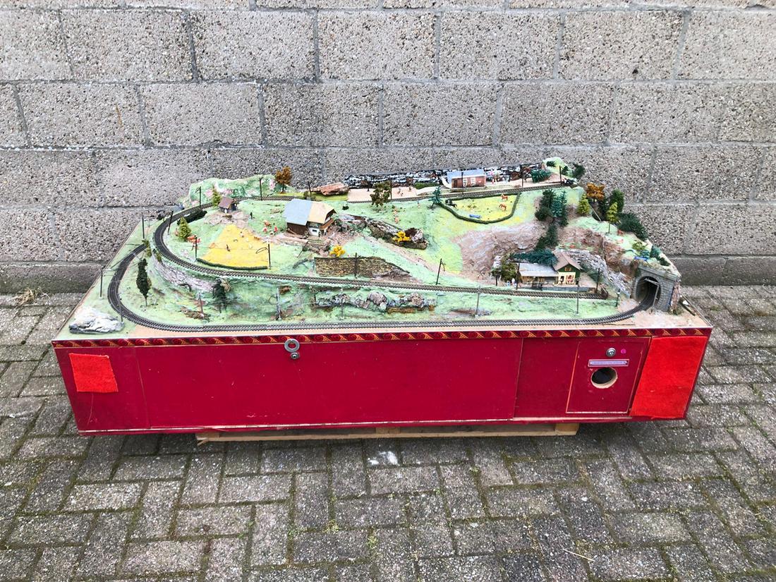 Encased Swiss Model Train Set without Plexiglass Cover (1 of 11)